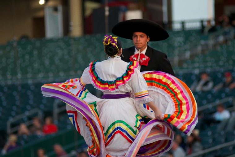 CINCO DE MAYO: Vibrant Ballet Maria Luz Folklórico to take center field at Lugnuts May 5, game